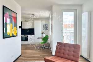 Neuweritge und vollständig möblierte Dachterrassenwohnung mit Aufzug in der Stadtmitte – Worringer Straße 64, 40211 Düsseldorf – Vorschaubild 1