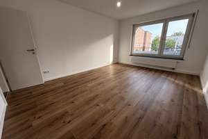 BOCKENHEIM/LEIPZIGER STR.: ERSTBEZUG n. SANIERUNG: 3-ZW im 4.OG m. West-Balkon, Einbauküche, TL-Bad – Die vollständige Adresse der Immobilie erhältst du vom Anbieter., 60487 Bockenheim, Frankfurt am Main – Vorschaubild 3