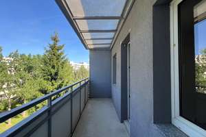 Wir sanieren für Sie: 3-Zimmerwohnung in oberster Etage mit Aufzug! – Finsterwalder Str. 19, 1239 Prohlis-Süd, Dresden – Vorschaubild 3