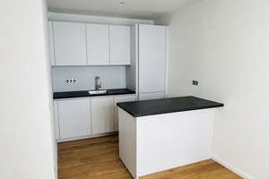 Ruhiges Rückgebäude - Charmante Erdgeschoss Terrassen Wohnung mit urbanem Kleingarten – Schwanthalerstr. 142, 80339 Schwanthalerhöhe (Ortsteil), München – Vorschaubild 2