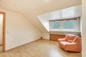 Zweifamilienhaus in Aachen-Forst – großes Grundstück, 4 Garagen & ruhige Lage – Die vollständige Adresse der Immobilie erhältst du vom Anbieter., 52078 Forst, Aachen – Vorschaubild 40