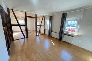Engelsbrand: Kleines, gepflegtes Wohnhaus mit herrlichem Freisitz – Hauptstraße 31, 75331 Engelsbrand – Vorschaubild 2