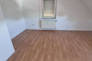 Freundliche 2-Zimmer-Dachgeschosswohnung in Mannheim-Käfertal – Die vollständige Adresse der Immobilie erhältst du vom Anbieter., 68309 Käfertal, Mannheim – Vorschaubild 2