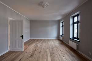 Design-Juwel im Denkmal: Komplett - Neu Saniert, Einbauküche + großem Balkon im Trendviertel – Hermannstraße 22, 40233 Flingern Nord, Düsseldorf – Vorschaubild 3
