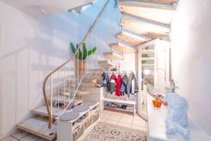 Gepflegtes Reihenmittelhaus*Garten*Balkon*Garage – Die vollständige Adresse der Immobilie erhältst du vom Anbieter., 61389 Schmitten – Vorschaubild 3
