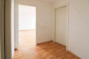 Unkompliziert einziehen oder :  2-Zi.-ETW mit Balkon, TG-Stellplatz und Aufzug in guter Lage – 4209 Grünau-Mitte, Leipzig – Vorschaubild 10