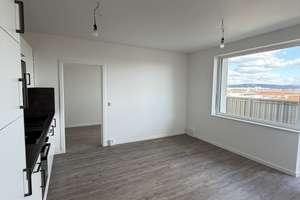 Property thumbnail 2