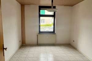 Großzügige 2-Zimmer-Erdgeschosswohnung mit Terrasse und EBK in ruhiger Lage – Waldstr. 15, 55124 Gonsenheim, Mainz – Vorschaubild 5