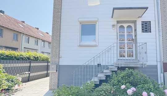 Bild von Gepflegtes Reihenendhaus mit großem Garten, EBK und Garage in ruhiger Lage in Kattenesch