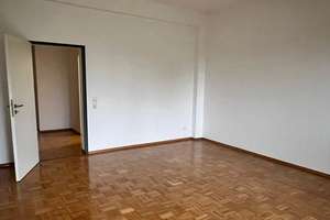 Lichtdurchflutete 2-Zimmer-Wohnung mit Parkett, Balkon, EBK und TG in Top-Lage – Die vollständige Adresse der Immobilie erhältst du vom Anbieter., 14469 Bornstedt, Potsdam – Vorschaubild 5