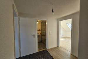Kernsanierte 3-Zimmer-DG-Wohnung mit neuer Einbauküche an den Barmer Anlagen – Die vollständige Adresse der Immobilie erhältst du vom Anbieter., 42289 Heckinghausen, Wuppertal – Vorschaubild 4