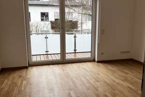 Wohnung mit Balkon, hochwertiger Einbauküche und Außenstellplatz im Inneren Westen  – Von-Brettreich-Straße 3, 93049 Westenviertel, Regensburg – Vorschaubild 8