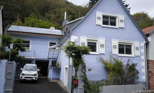Charmantes Einfamilienhaus mit großem Grundstück