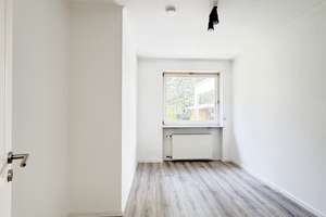 6 – Zimmer – Bungalow in gefragter Remscheider Wohnlage zu verkaufen – Föhrenstraße 27, 42855 Neuenkamp, Remscheid – Vorschaubild 22