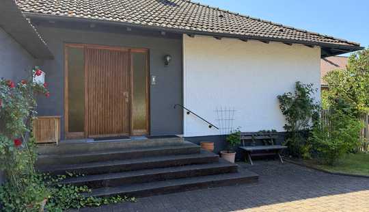 Bild von Wohnhaus mit Sauna und Einliegerwohnung in naturnaher Lage