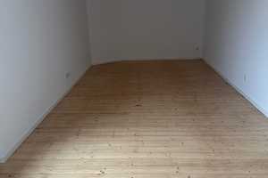 2-Zimmer-DG-Wohnung mit neuer Einbauküche und Tageslichtbad im HH Erstbezug nach Kernsanierung – Häfnergasse 1, 65183 Wiesbaden – Vorschaubild 4
