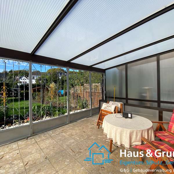 *** schönes Mittelreihenhaus mit Wintergarten - Garten u. Garage - in verkehrsberuhigter Lage **