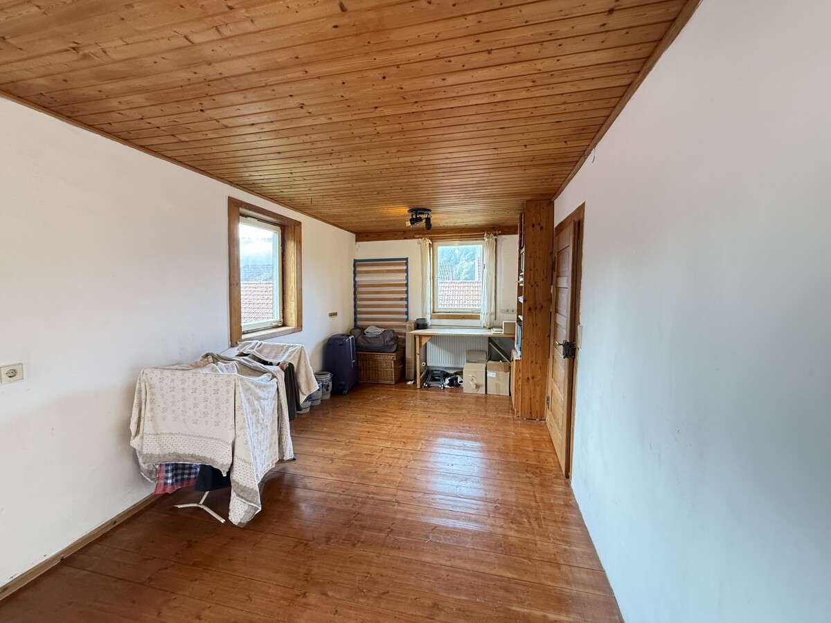 Immobilie in Wolpertshausen - DENKMALGESCHÜTZTES
ZWEIFAMILIENWOHNHAUS 
IN UNTERSCHEFFACH - Bild 12