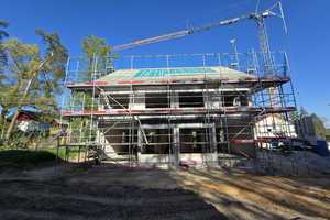ER-Uttenreuth, Neubau DHH in expon. Lage, anspruchsv. Ausstatt., großz, durchd. Raumauft., Keller – Schleifweg 16, 91080 Erlangen-Höchstadt (Kreis) – Vorschaubild 1