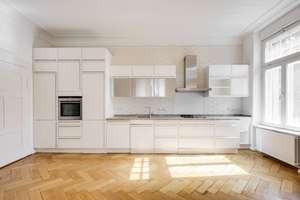 Nur wenige Schritte zur Isar. Jugendstilaltbau im Herzen des Glockenbachviertels. – Die vollständige Adresse der Immobilie erhältst du vom Anbieter., 80469 Glockenbach, München – Vorschaubild 6
