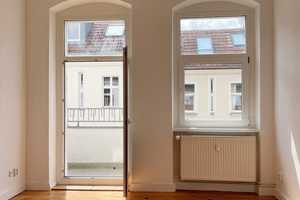Altbauwohnung mit Balkon, sonnig und ruhig – Korsörer Straße 2, 10437 Berlin – Vorschaubild 1