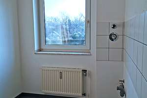 Schöne 2-Zimmer-Wohnung mit kleinem Balkon am Rande des Dreikönigenviertels – Holzheimer Weg 6, 41464 Pomona, Neuss – Vorschaubild 15