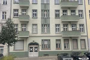 Großzügige 3-Zimmer-Stuckaltbauwohnung mit Balkon – Wilhelm-Stolze- Straße 19, 10249 Friedrichshain, Berlin – Vorschaubild 2