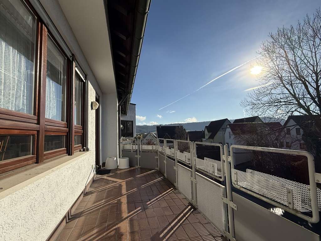 Immobilie in Schwäbisch Hall - ATTRAKTIVE 3,5-ZIMMER-ETAGENWOHNUNG - IM RUHIGEN HESSENTAL - Bild 2