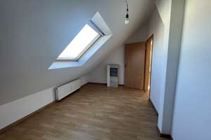 Befristet, teilmöbliert: DG-Maisonette mit 4 Zimmern, EBK, Nähe U-Bahn – Die vollständige Adresse der Immobilie erhältst du vom Anbieter., 70327 Wangen, Stuttgart – Vorschaubild 14