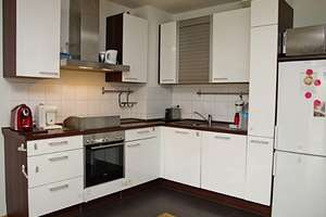 Helle Modernes 3 Zimmer-Wohnung mit Balkon in Heidelberg Befristet für 2 Jahre. – Kirchstraße 36, 69115 Bergheim, Heidelberg – Vorschaubild 3