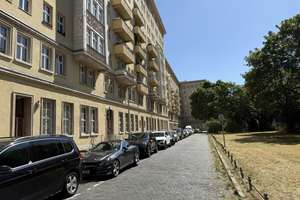Bezugsfreie 3-Zimmer-Wohnung im Henselmannbau, unweit dem Strausberger Platz ***Lift***Wannenbad*** – Die vollständige Adresse der Immobilie erhältst du vom Anbieter., 10243 Friedrichshain, Berlin – Vorschaubild 22