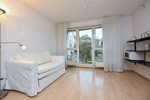 Klassisch möbliertes Apartment mit Tiefgarage und Internet in Stuttgart Feuerbach