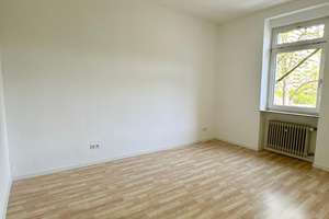 Erstbezug nach Sanierung: Stilvolle 3-Zimmerwohnung mit Balkon u. Küche – Moningerstraße 2a, 76135 Weststadt, Karlsruhe – Vorschaubild 7