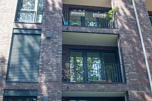 Lichtdurchflutete 4-Zimmer-Whg in spitzen Lage – Julius-Vosseler-Straße 90, 22527 Lokstedt, Hamburg – Vorschaubild 2