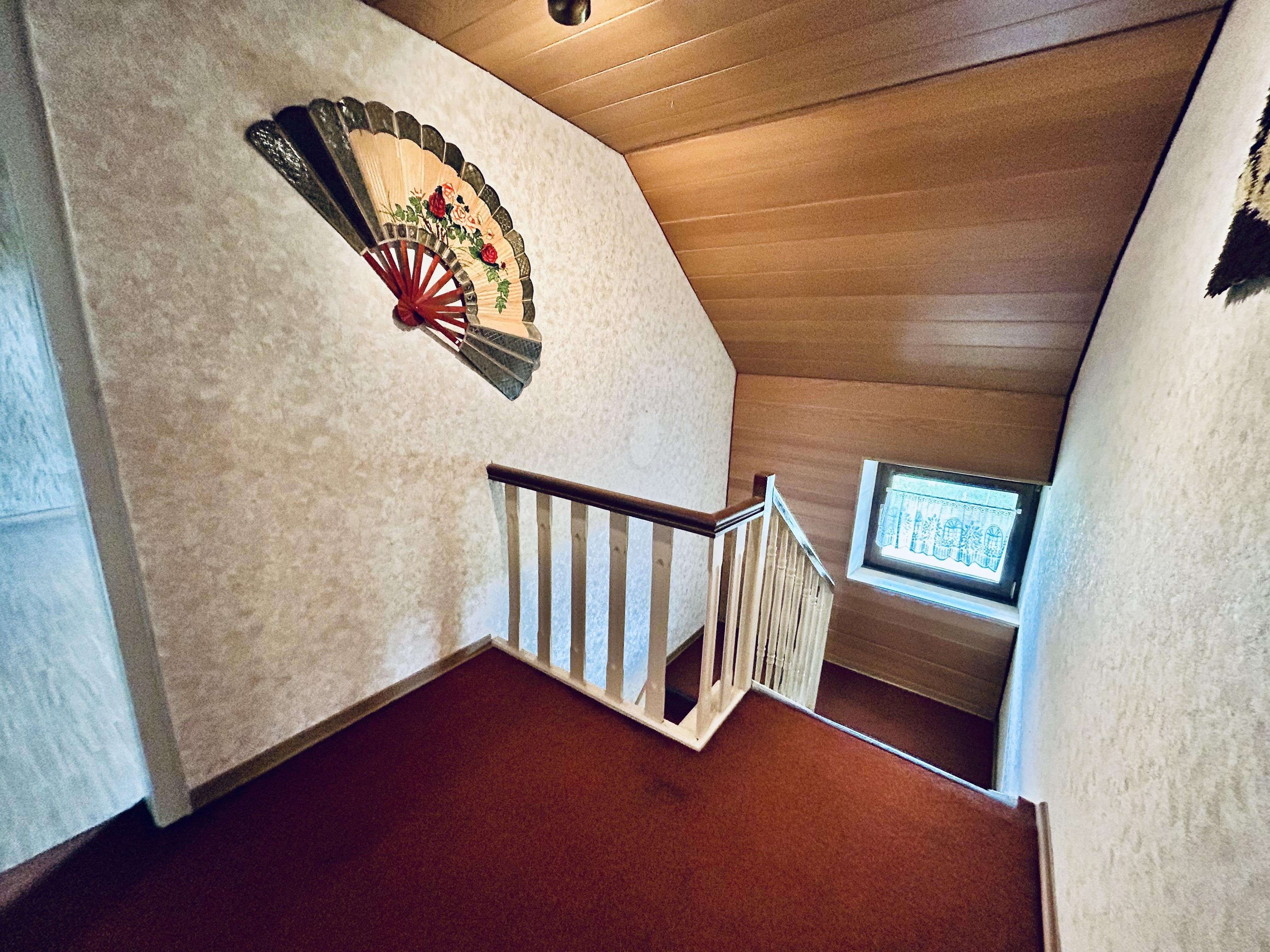 Immobilie in Weiskirchen - Großes Wohnhaus mit ehemaliger Gaststätte in Weiskirchen - Rappweiler - Bild 8