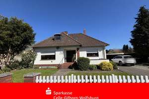 Gepflegter Bungalow mit ausgebautem DG und teilw. KG auf großzügigem Grundstück in Wolfsburg-Ehmen