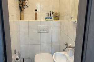 Freundliche 4-Zimmer-Wohnung mit gehobener Innenausstattung mit Balkon in Siegen – Glatzer Str. 18, 57072 Siegen-Wittgenstein (Kreis) – Vorschaubild 1