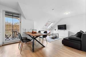 Schönes 1-Zimmer-Apartment im Dachgeschoss mit Duschbad in Balkon – Die vollständige Adresse der Immobilie erhältst du vom Anbieter., 26127 Alexandersfeld, Oldenburg (Oldenburg) – Vorschaubild 2