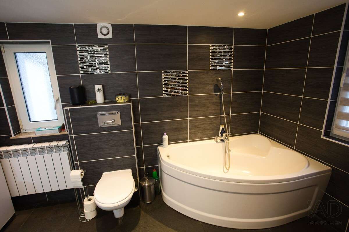 Immobilie in Groß Luckow - Modernisiertes EFH mit Scheune, Garagen und großem Grundstück - Bild 1