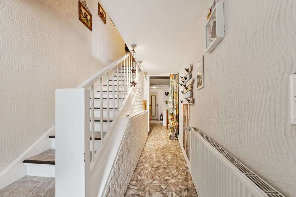 Immobilie in Mühlhausen-Ehingen - Preisattraktives Einfamilienhaus mit viel Platz und Potenzial in Ehingen - Bild 2