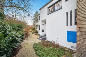 EINZIEHEN UND WOHLFÜHLEN - GROSSZÜGIGES REIHENMITTELHAUS MIT GARAGE – Bielefeld – Vorschaubild 13