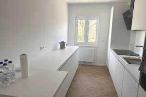 Urban und doch zentral:
Gut aufgeteilte 2 Zimmer mit Balkon in beliebter Lage von Krefeld Uerdingen