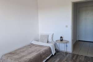 Sofort bezugsfertige 3-Zimmer-Wohnung mit Garage – fair bepreist – Die vollständige Adresse der Immobilie erhältst du vom Anbieter., 42857 Honsberg, Remscheid – Vorschaubild 13