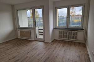 Helle 2-Zimmer-Wohnung mit Balkon – Vohwinkelstraße 61, 47137 Untermeiderich, Duisburg – Vorschaubild 1