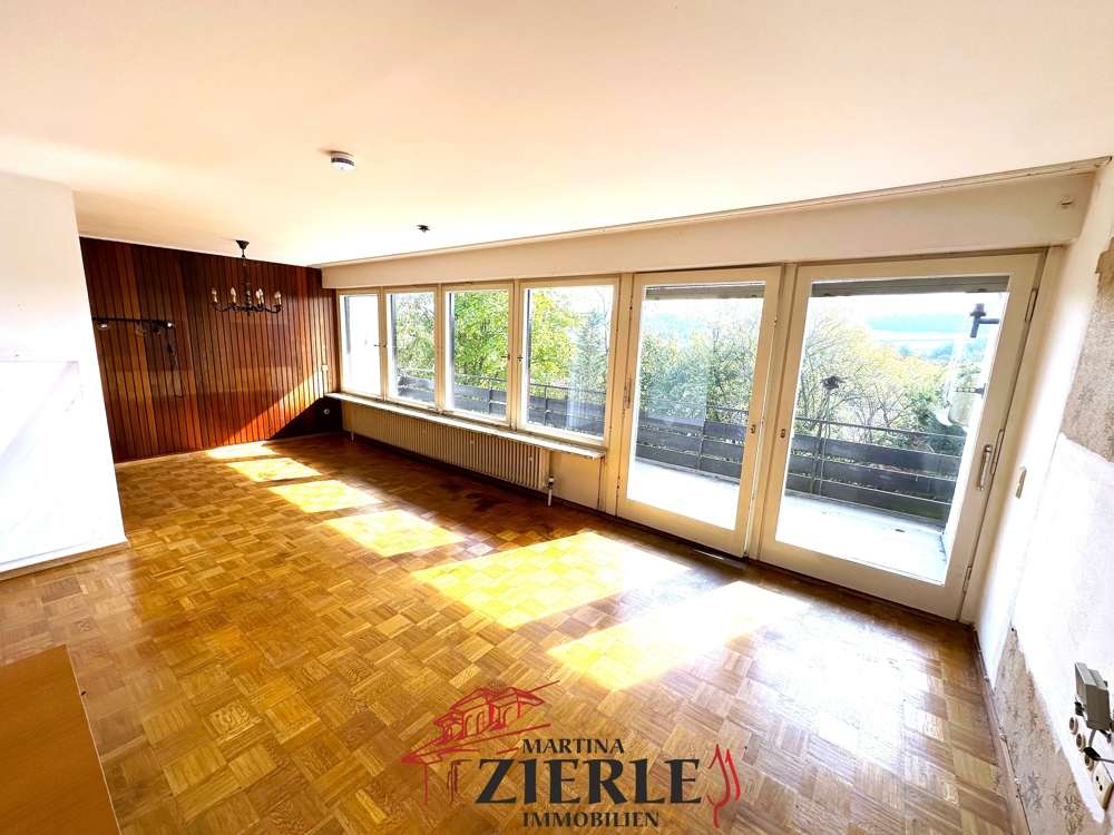 Immobilie in Ebersbach an der Fils - Top Aussichtslage! Einfamilienhaus + Einliegerwohnung, 911 m² Grundst., 194 m² WFL., 3 Garagenplätze - Bild 4