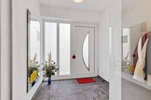 Top gepflegtes Einfamilienhaus mit viel Platz in einer der besten Lagen des Ingolstädter Südwestens! – Die vollständige Adresse der Immobilie erhältst du vom Anbieter., 85051 Südwest, Ingolstadt – Vorschaubild 12