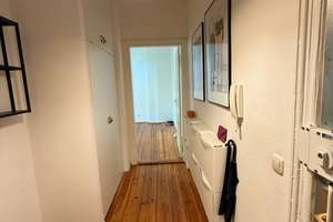 bezugsfreie Altbauwohnung mit Dielen und Altbaucharme und Duschbad und EBK nahe Boxhagener Platz – Die vollständige Adresse der Immobilie erhältst du vom Anbieter., 10245 Friedrichshain, Berlin – Vorschaubild 13