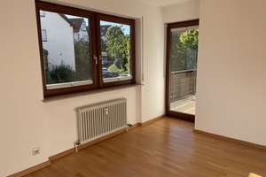 Neuwertige 4,5-Zimmer-Wohnung mit Balkon und EBK in Stuttgart – Schildfarnweg XX, 70619 Lederberg, Stuttgart – Vorschaubild 9