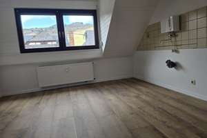 Vier Zimmern in Traben-Trarbach/Wolf mit Blick auf Mosel und Weinberge – Die vollständige Adresse der Immobilie erhältst du vom Anbieter., 56841 Traben-Trarbach – Vorschaubild 8
