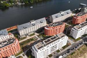 130 QM Penthouse mit Wasserblick am Havelufer: Erstbezug mit 48 m² Dachterrasse – Parkstraße 22, 13585 Hakenfelde, Berlin – Vorschaubild 2